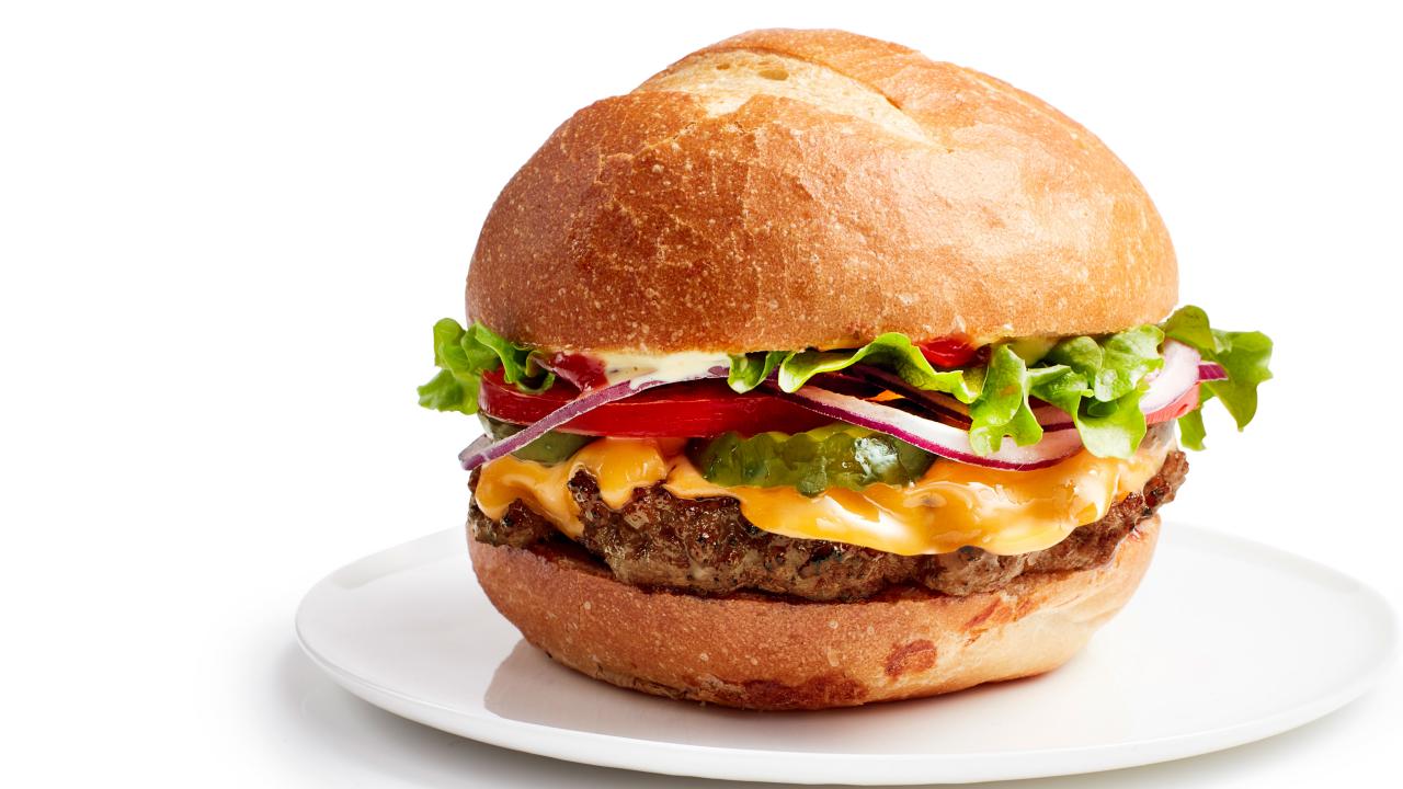 https://food.fnr.sndimg.com/content/dam/images/food/fullset/2017/5/10/0/FNM_060117-Smashburger-Style-Burgers-Recipe_s4x3.jpg.rend.hgtvcom.1280.720.suffix/1494459418304.jpeg