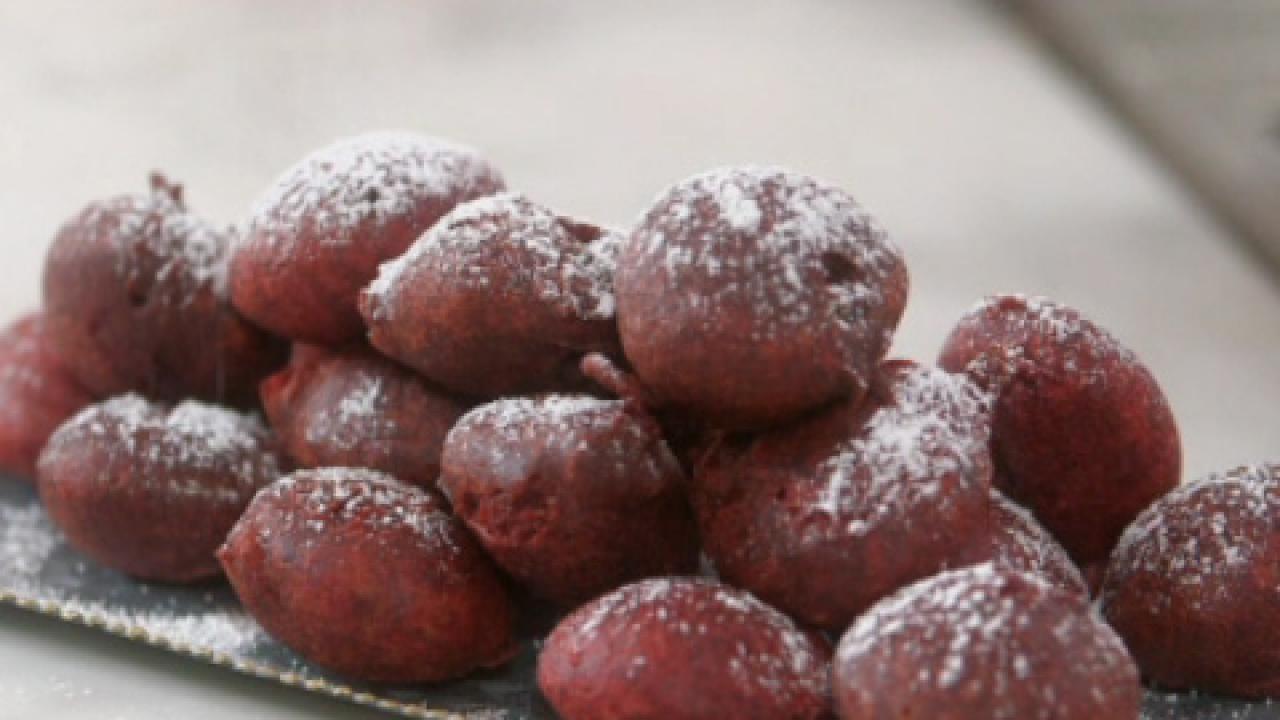 Red Velvet Deep-Fried Cookies