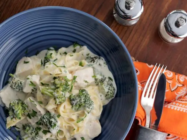Chicken and Broccoli Fettuccine Alfredo with Homemade Fettuccine Recipe | Valerie Bertinelli | Food 