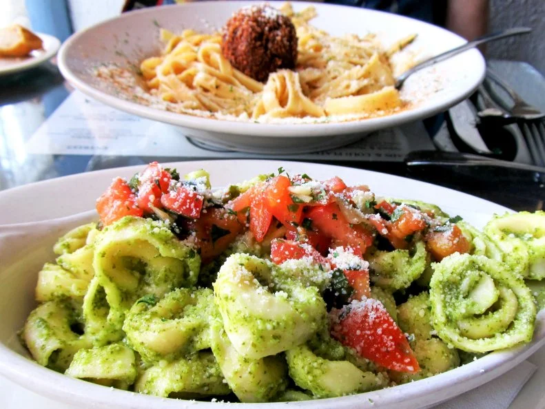 Every city needs a great hole-in-the-wall Italian restaurant — some place that’s affordable, cozy, dependable and stocked with good wine. In Little Rock, that place is Ciao. The 7th Street trattoria’s three rooms host romantic dinners and group get-togethers under local art and photography. A vibrant menu centers around remarkable sauces, prime cuts of beef, fresh seafood and desserts served in both large and small portions. Fresh focaccia with multiple dips is the ideal start to a meal that should include the best pesto sauce in the South.