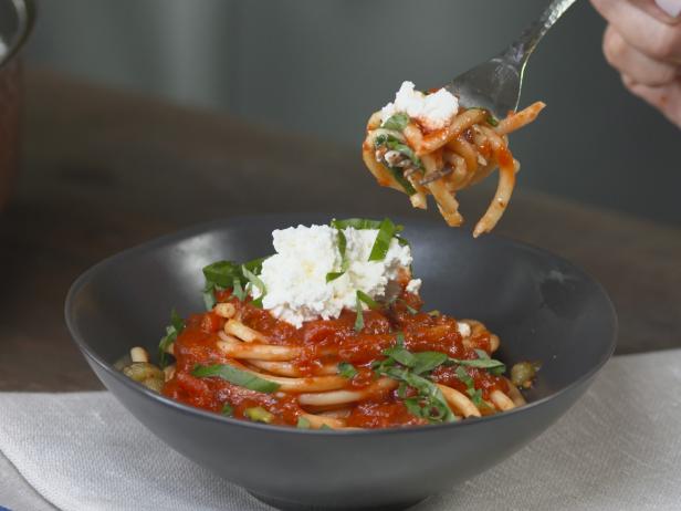 Neapolitan Summer Vegetable Pasta Recipe | Food Network Kitchen | Food  Network