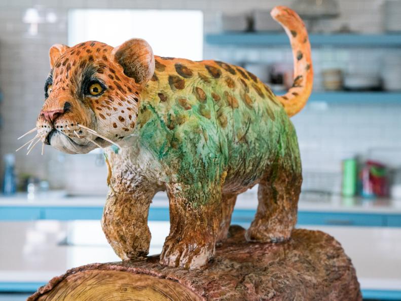 Details of jaguar cub cake for the San Antonio Zoo, as seen on Texas Cake House, Season 2