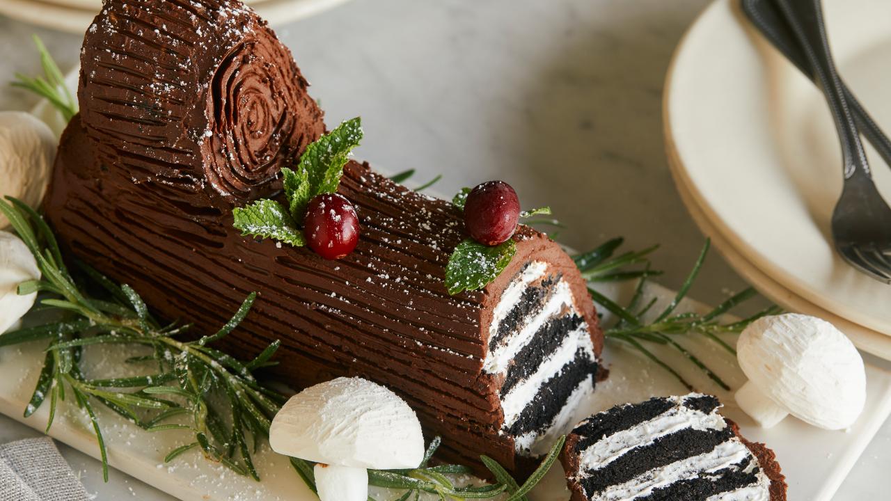 Traditional Milk Chocolate Yule Log / Bûche de Noël