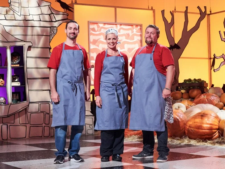 Chefs Shannon Gerasimichik, Charity George and Mike Elder of Team Morbid Masterminds, as seen on Food Network’s Halloween Wars, Season 7.