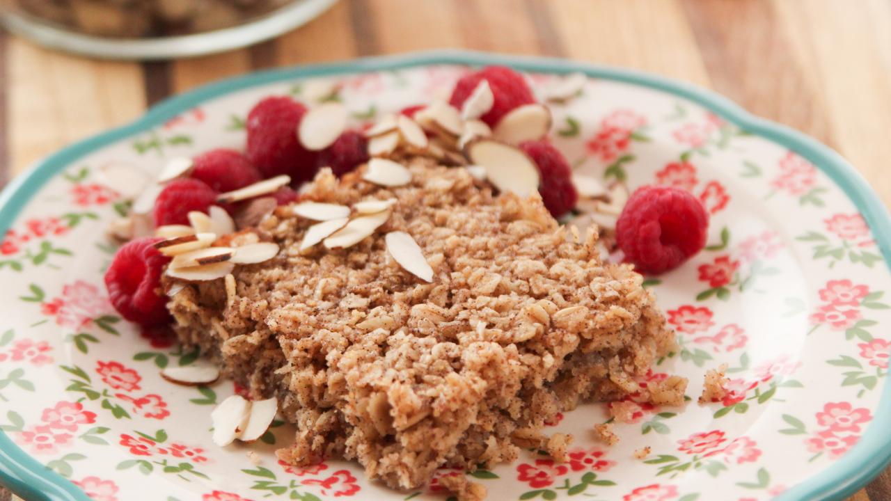 Ree's Amish Baked Oatmeal