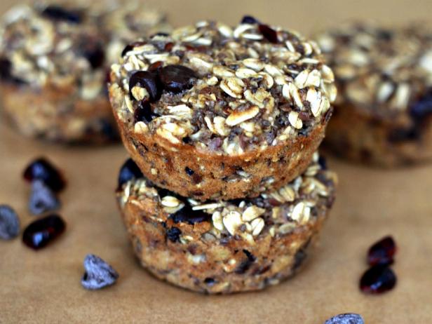 Chocolate Chip-Cranberry Oat Cups