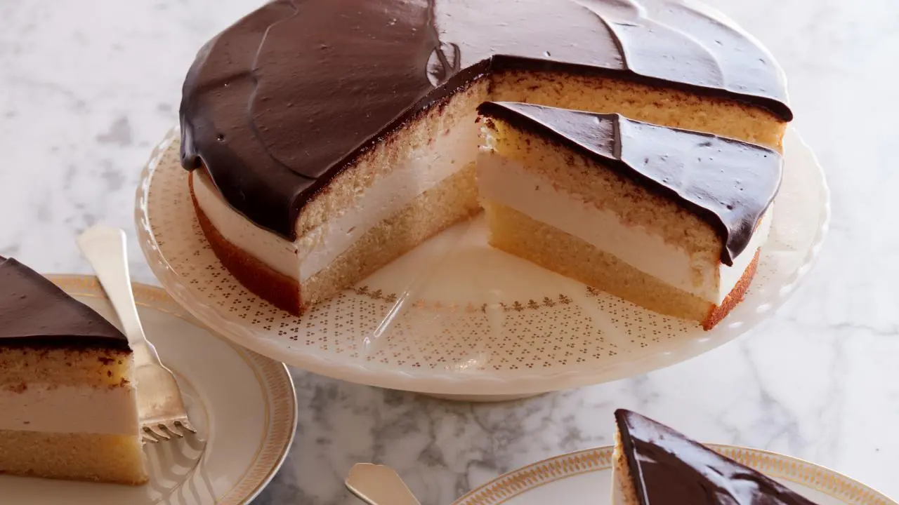 Boston Cream Pie Cheesecake