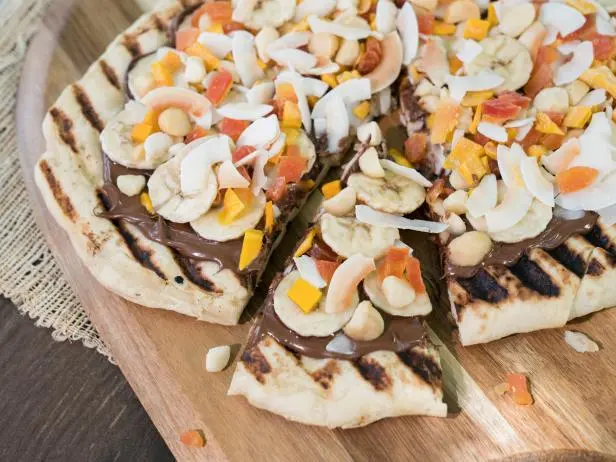 Grilled Dessert Pizza Recipe | Trisha Yearwood | Food Network