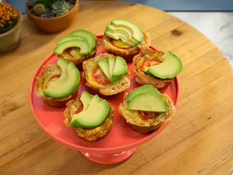 Avocado-Tomato Breakfast Tot Cups