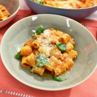 Geoffrey Zakarian makes Pasta Pomodoro for two, as seen on Food Network's The Kitchen