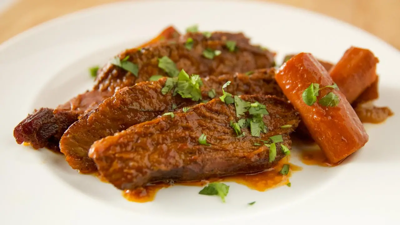 Slow-Cooked Braised Brisket and Vegetables