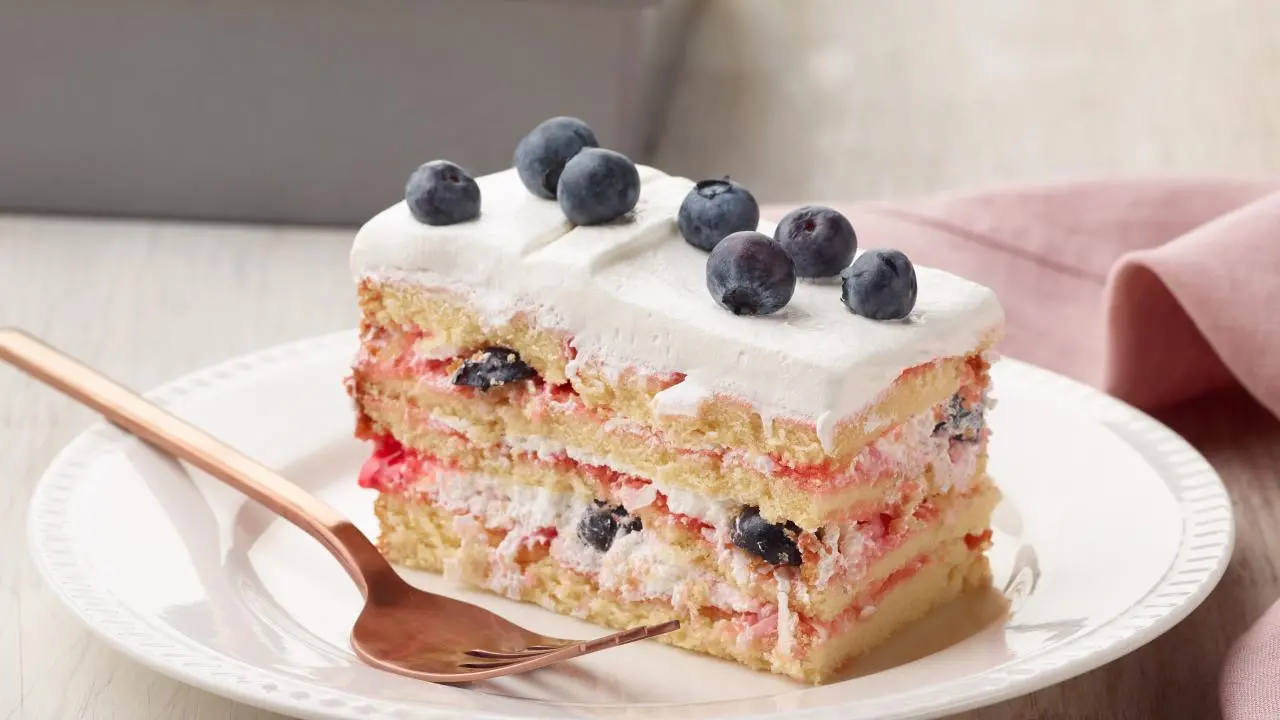 Berry Dessert Lasagna