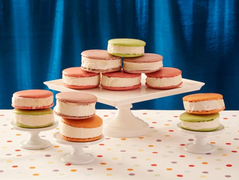 Cutting a Pint of Ice Cream - Macaron Ice Cream Sandwich: Cutting a pint of ice cream into disks and then stacking them in between macarons to create Macaron Ice Cream Sandwiches for Eatertainment, as seen on Kids Baking Championship, Season 2.