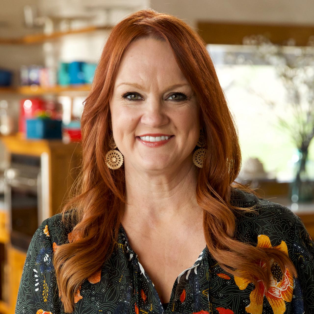 The Pioneer Woman: Behind the Scenes with Ree Drummond, The Pioneer Woman,  hosted by Ree Drummond