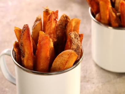 Alton Brown's French Fries recipe, as seen on Good Eats: Reloaded, Season 1.