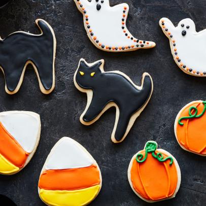 cat shaped sugar cookies