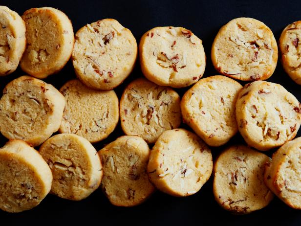 Keto Almond Shortbread Cookies image