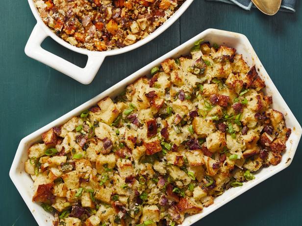 Thanksgiving stuffing with bacon