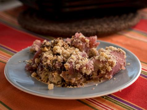 Red Wine Cooked Apples with Pecan Crumble