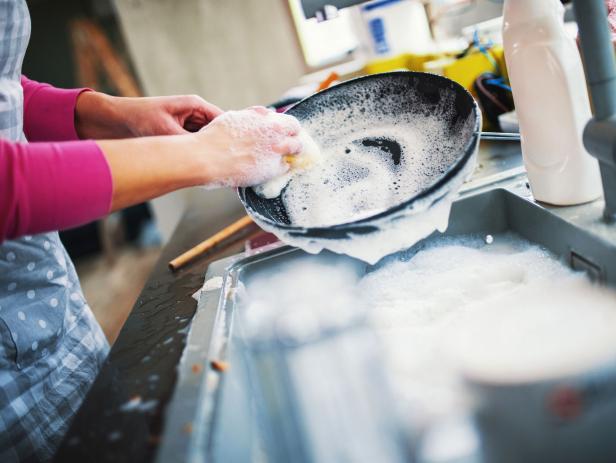 I Think This Is the Best Sponge for Washing Dishes : Food Network