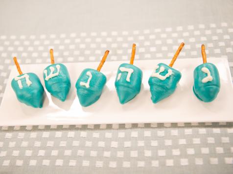 Make Your Own Marshmallow Dreidels