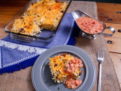 Martina McBride shares how to make this amazing Hashbrown Casserole with Tomato Gravy on Martina’s Table.