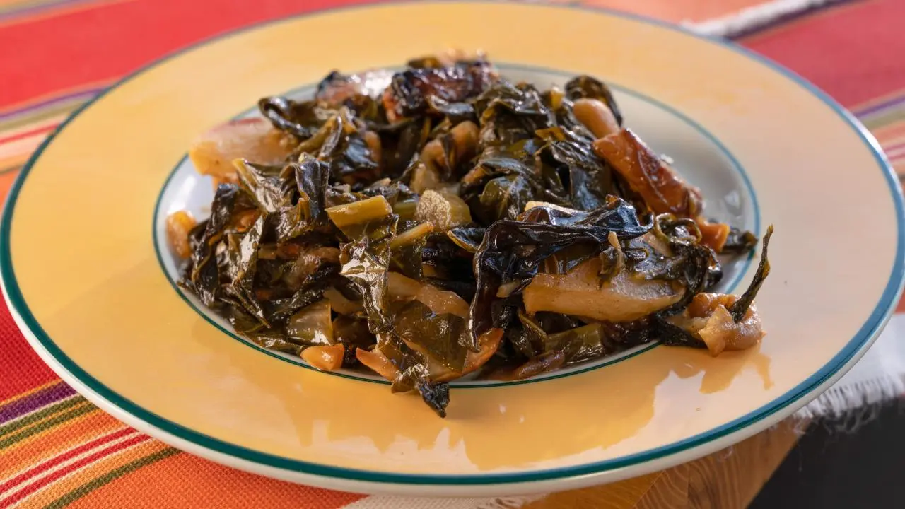 Collard Greens with Peanuts and Turnips