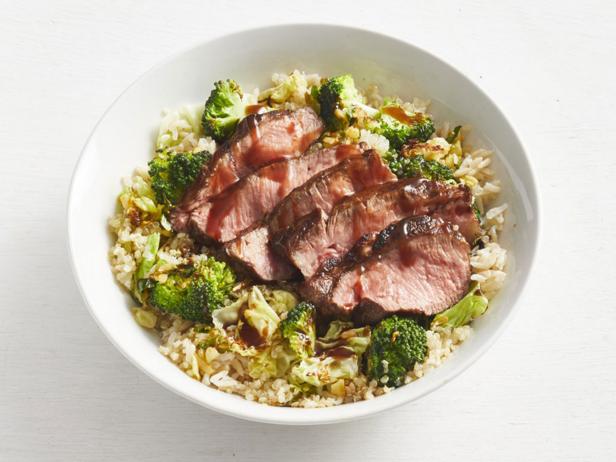 Broccoli Grain Bowl with Steak image