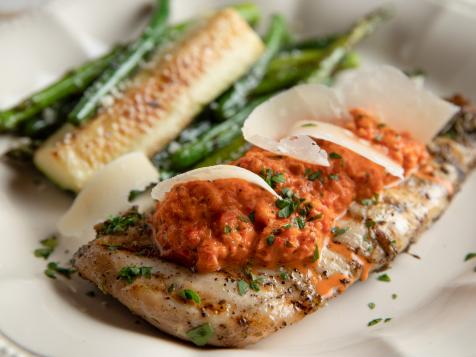 Chicken with Red Pepper Sauce