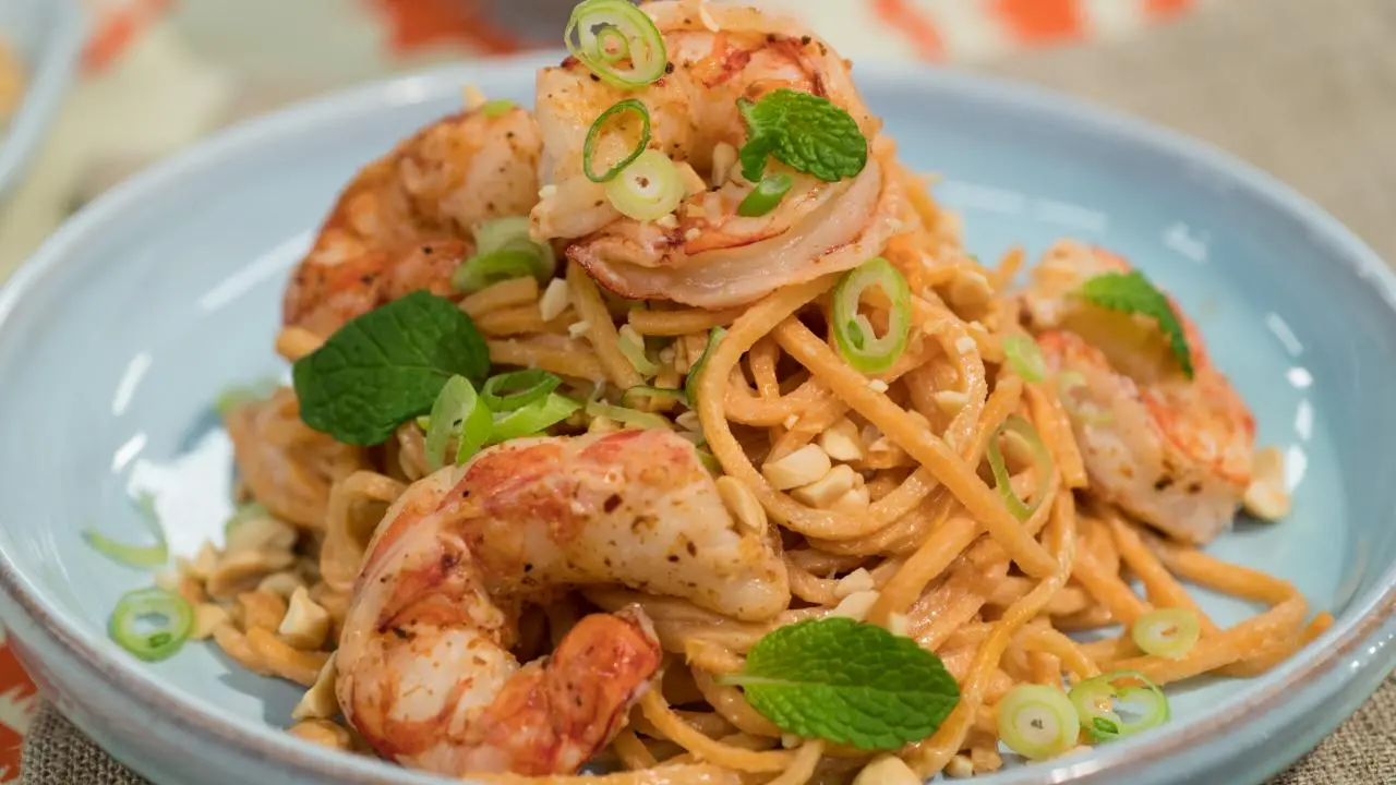 Thai Peanut Swoodles
