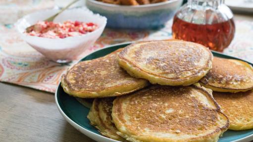 Cornmeal Pancakes with Fried Chicken Bites Recipe | Trisha Yearwood | Food  Network