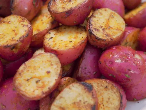 Red potato on grill discount
