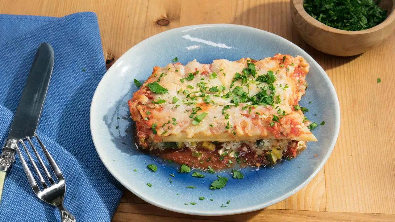 Cheesy Vegetable Manicotti