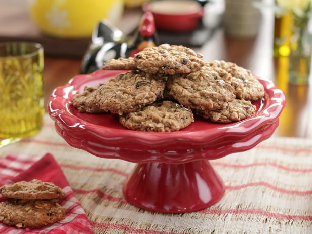 Chewy Schmaltz Oatmeal Raisin Cookies as seen on Valerie's Home Cooking Why Did the Chicken Cross the Road? episode, season 8.