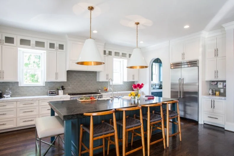 Contemporary White Chef's Kitchen With Island