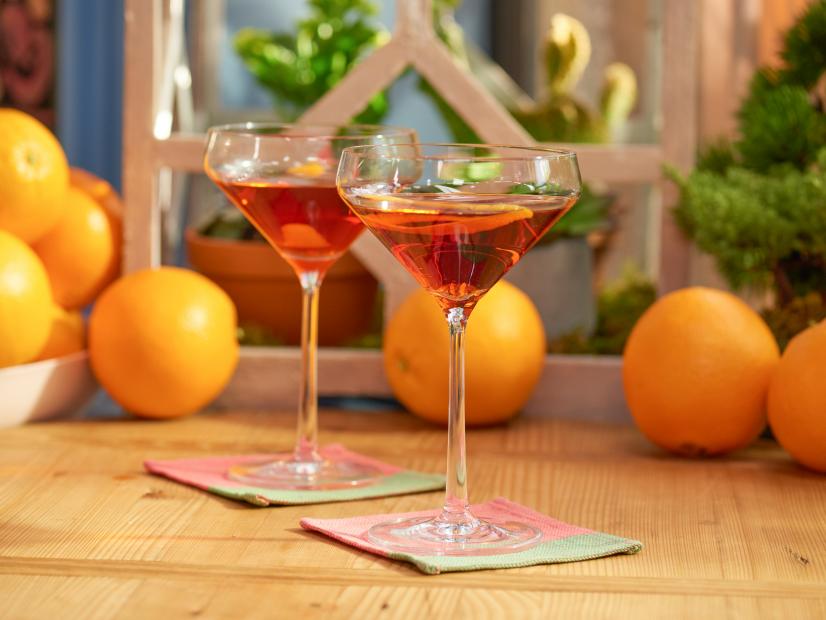Geoffrey Zakarian makes a Boulevardier cocktail, as seen on Food Network's The Kitchen