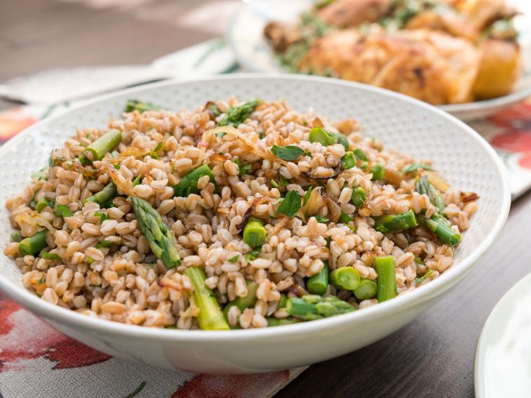 Farro with Vidalia Onion and Asparagus Recipe Trisha Yearwood Food