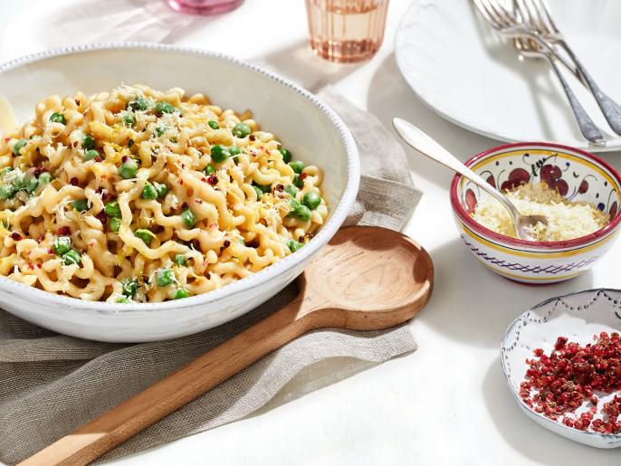 Lemon and Pea Alfredo Recipe Giada De Laurentiis Food Network