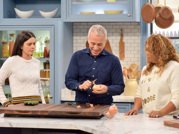 Geoffrey Zakarian shares how to dice and onion, as seen on Food Network's The Kitchen