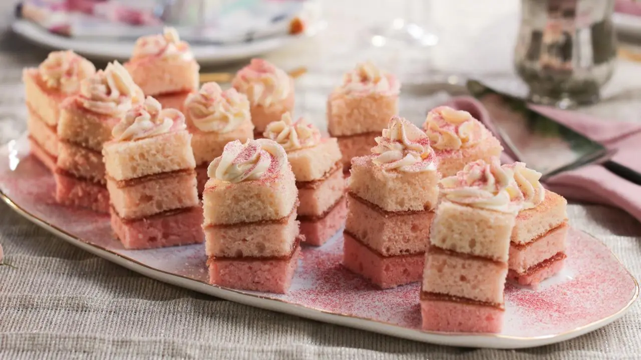 Ombré Petits Fours
