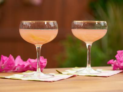 Geoffrey Zakarian makes a Tickled Pink Gimlet, as seen on Food Network's The Kitchen  ,Season 16.