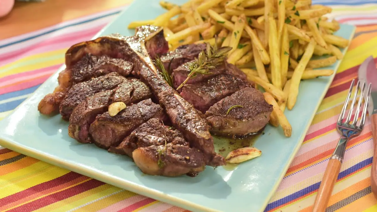 Cast-Iron Skillet Porterhouse Steak