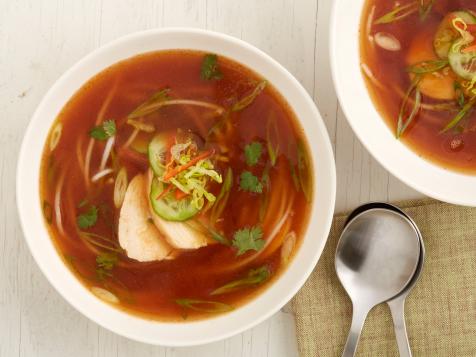 Spicy Chicken and Rice Noodle Soup