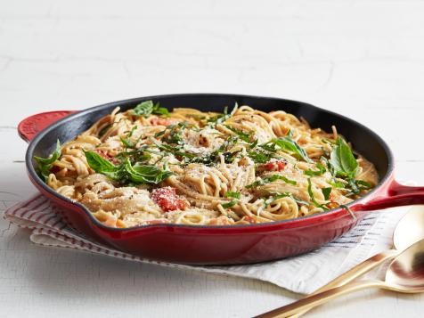 Healthy One-Pot Spaghetti with Creamy Tomato Sauce