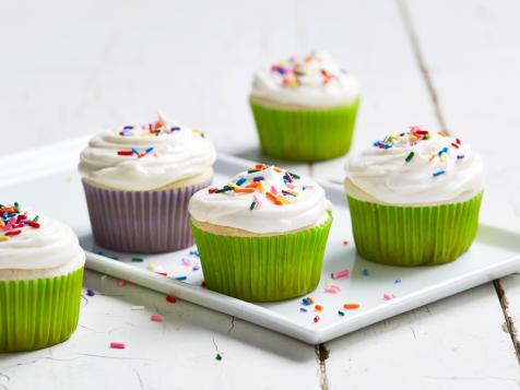White Cupcakes with Marshmallow Frosting