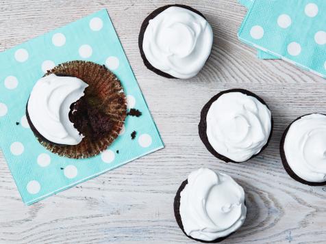 Red Velvet Meringue Cupcakes