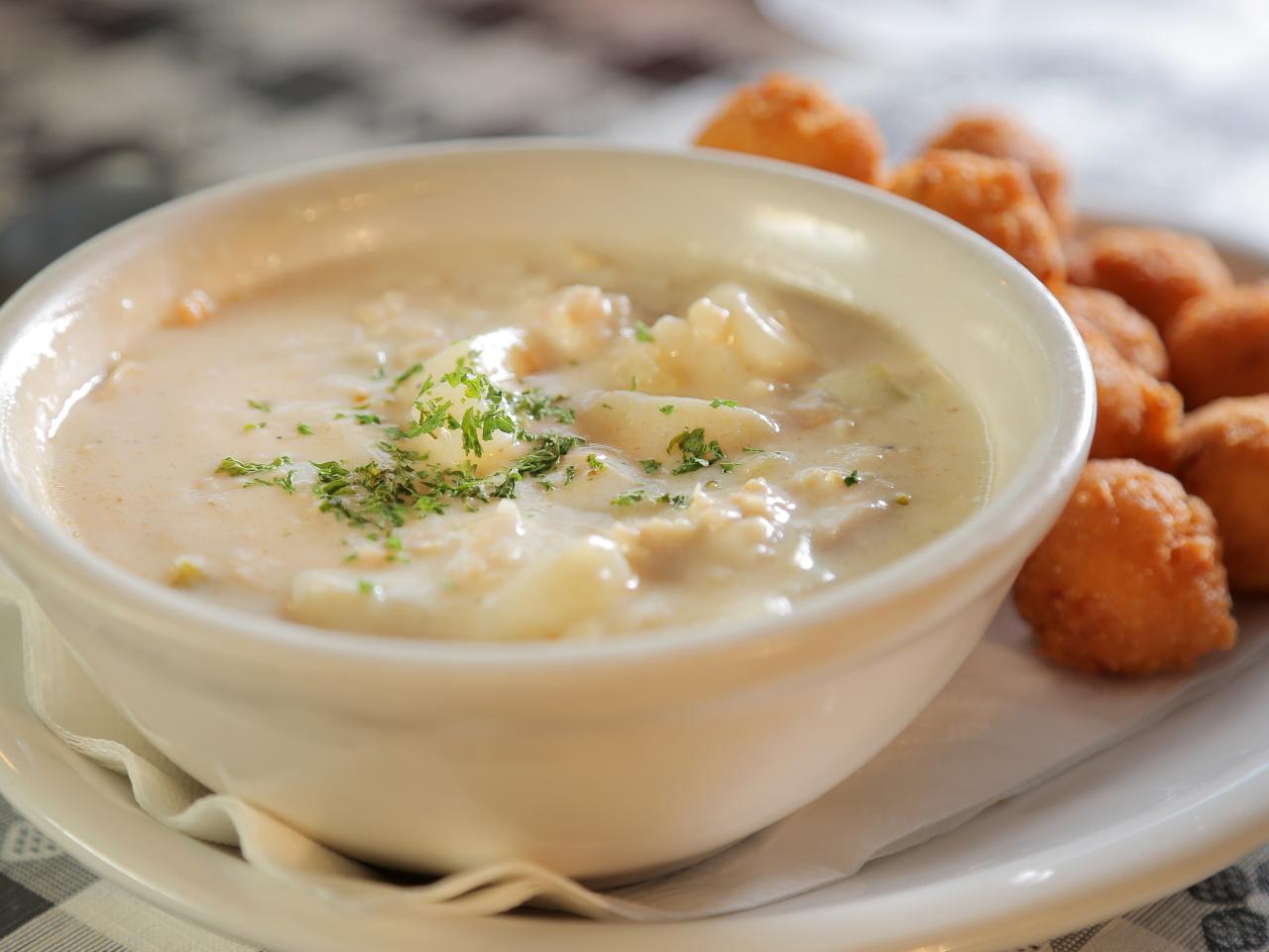 Easy Clam Chowder Recipe - Belly Full