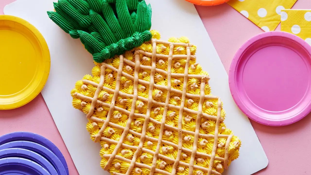 Pineapple Cupcake Cake