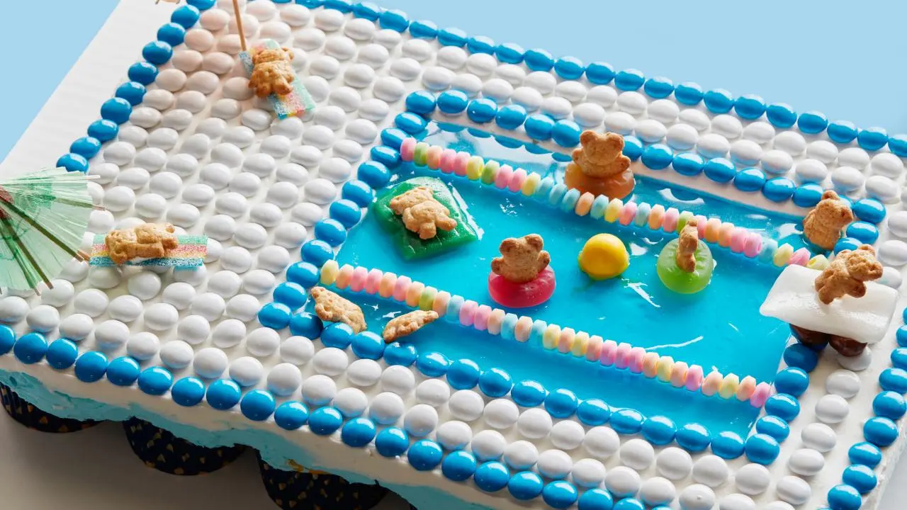 Pull-Apart Pool Cupcake Cake