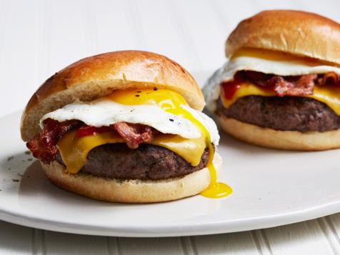 Bacon, Egg and Cheese Breakfast Burgers